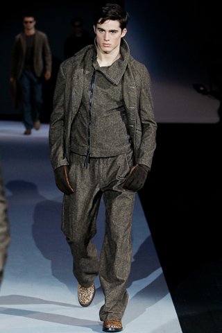 Giorgio Armani / - 2011-2012